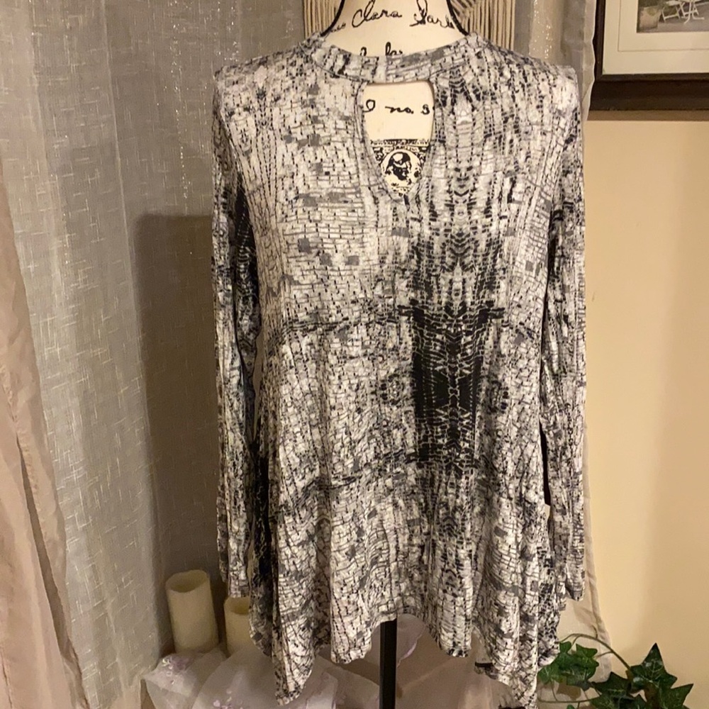 Jennifer Lopez Choker Blouse